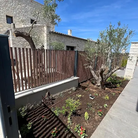 Exclusive New With Private Pool - 4br *