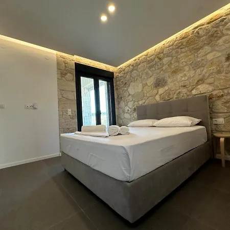 Exclusive New With Private Pool - 4br