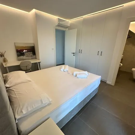 Exclusive New With Private Pool - 4br * Неа-Фокеа